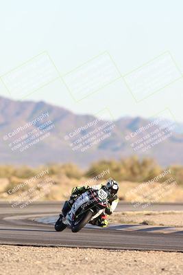 media/Dec-07-2025-CVMA (Sun) [[3e7d2de5dc]]/Race 17-Amateur Formula Middleweight/